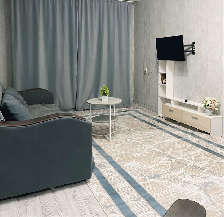 Сдам квартиру посуточно, почасо. Smart-tv , Wifi 8000тг.