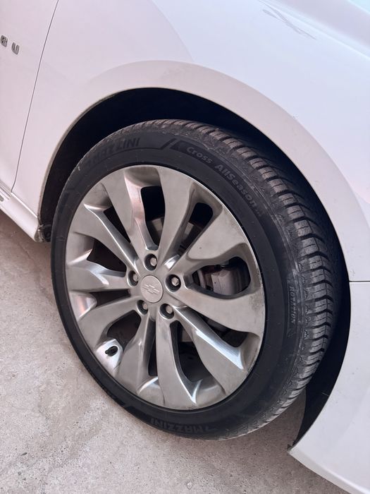 19 Impala Disk, Balon