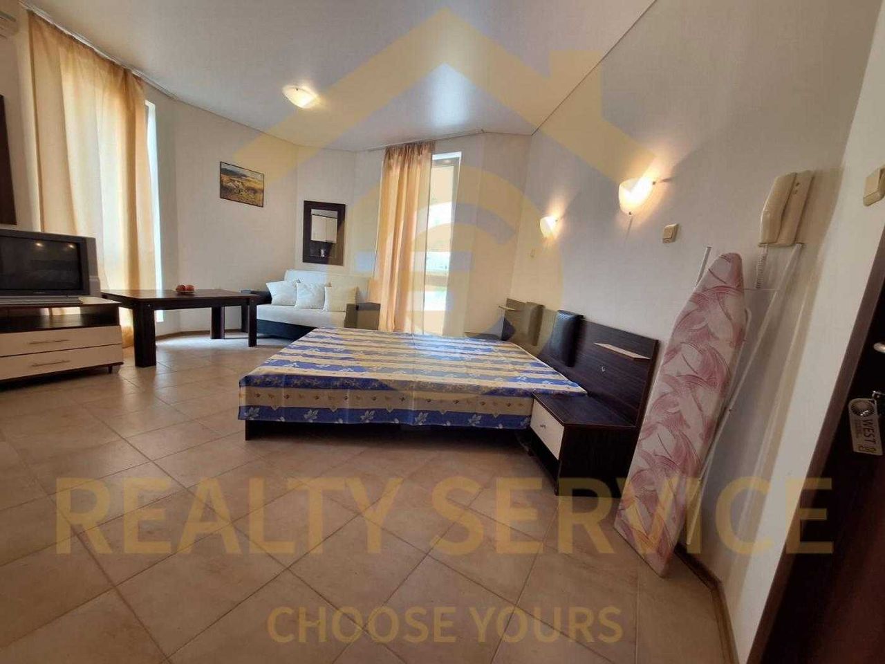 Продава се Едностаен апартамент в к.к. Слънчев бряг - 35 кв.м за 1115 €/кв.м - Снимка #6