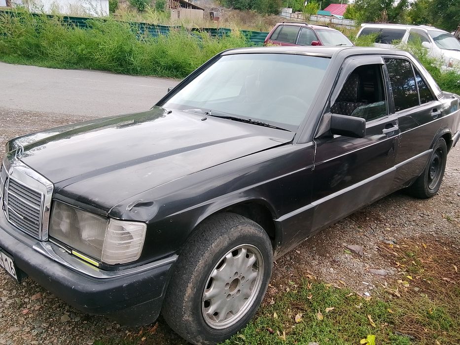 Продам Мерс 190.