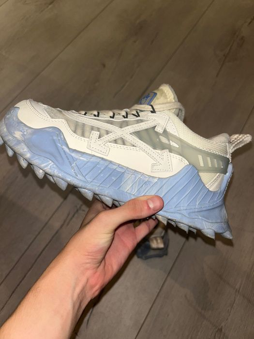 adidasi Off-White Odsy 1000