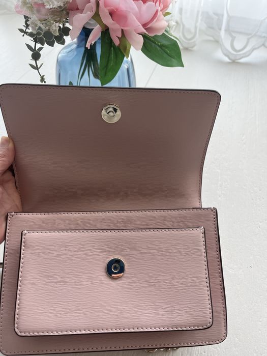 Дамска чанта DKNY