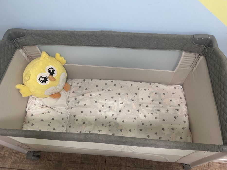 Бебешка кошара чисто нова