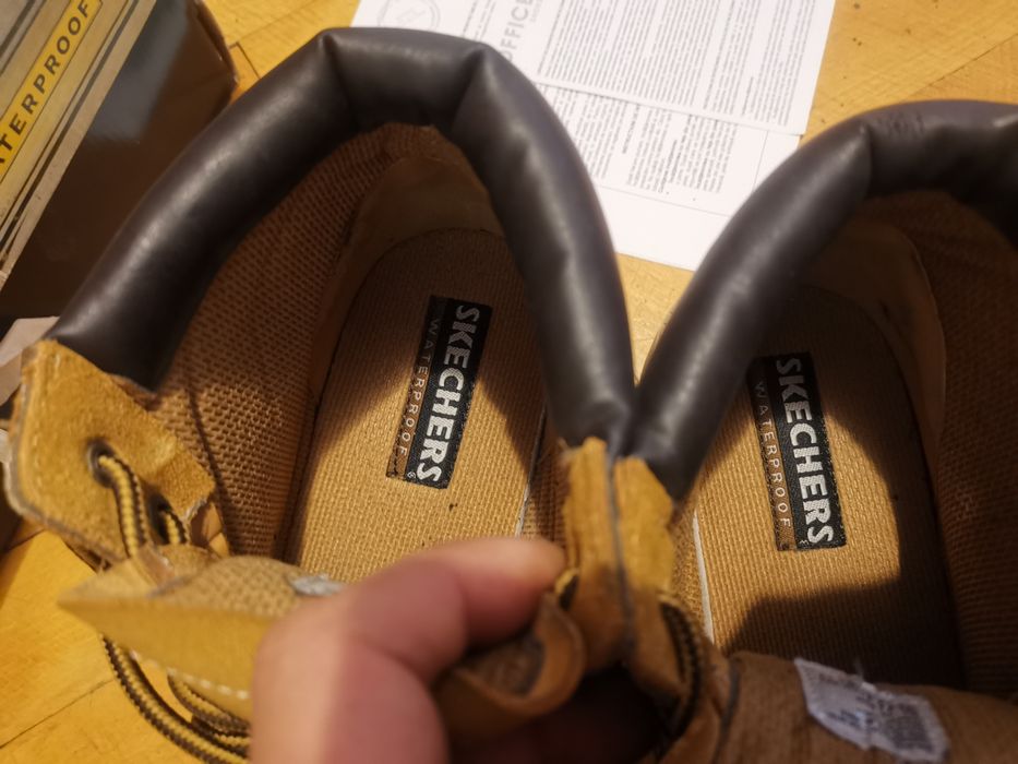 Ghete waterproof Skechers full piele, ca noi