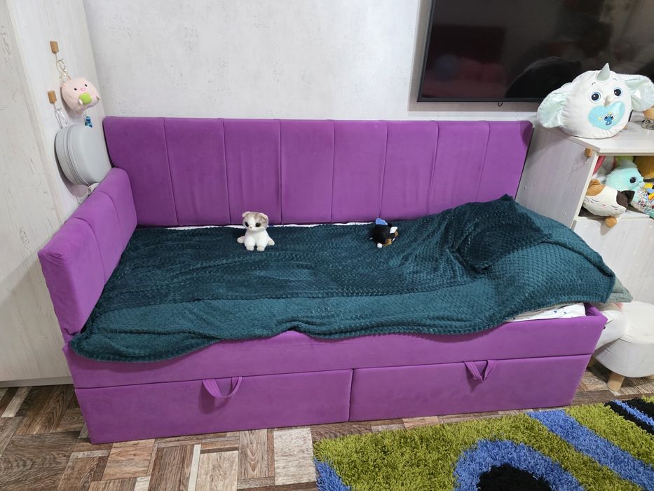 Продам кровати с матрасами