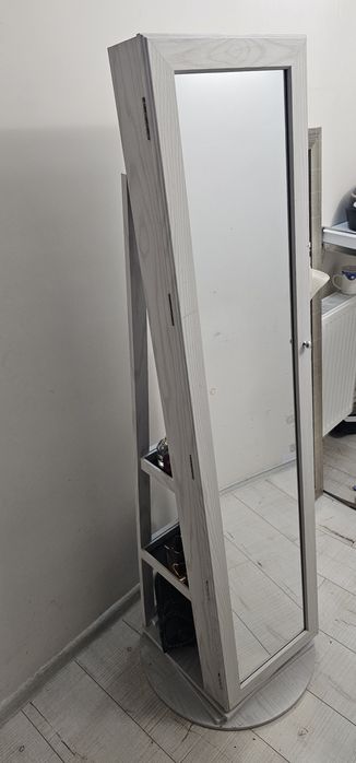 Dulap pentru bijuterii rotativ cu oglinda