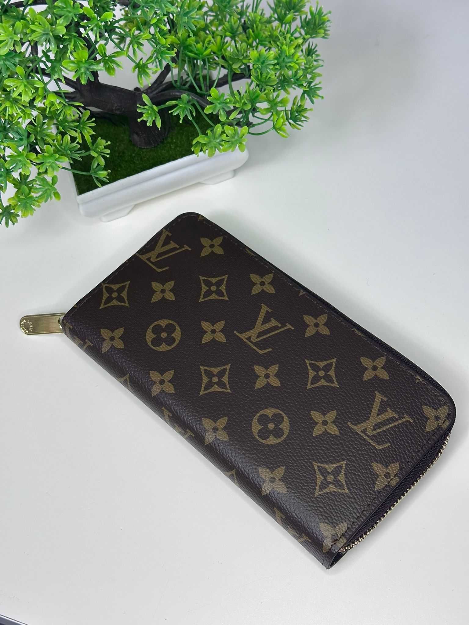 Portofele Louis Vuitton LV Dama - Calitate premium