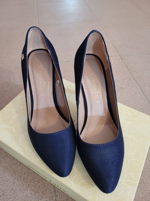 Pantofi cu toc eleganti