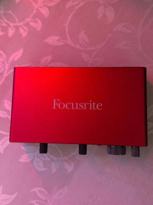 Vând Focusrite 4i4 ușor negociabil ‼️