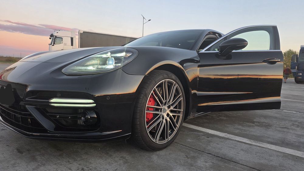 Porsche Panamera Turbo Sport, 4 locuri