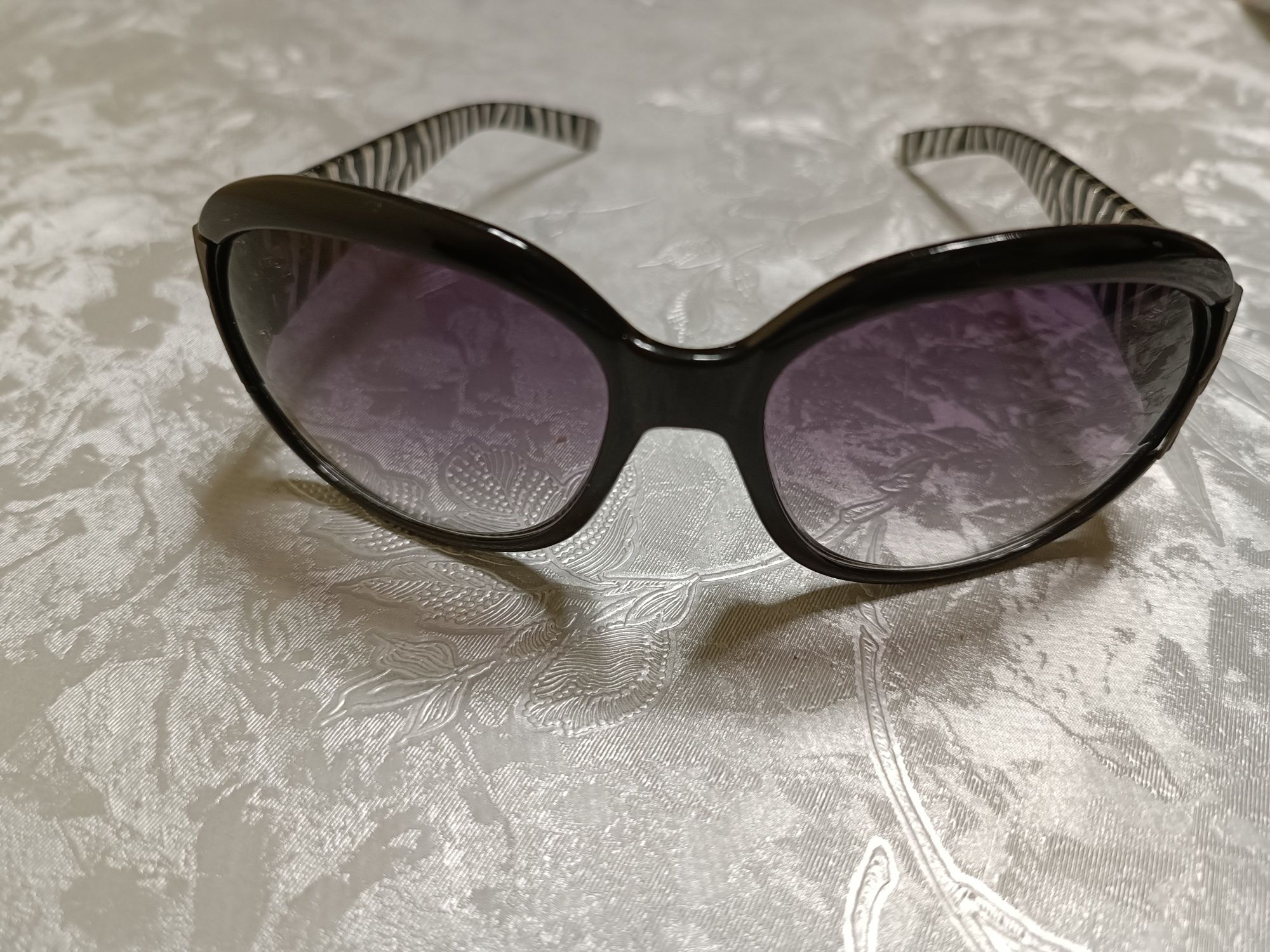 Оригинални слънчеви очила Guess - GU7002