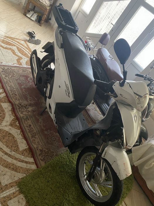 Vand scuter honda Sh 125