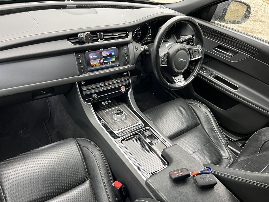 Jaguar XF - R•Sport - 2016 - 2.0 Diesel - Euro 6 - Automat - Full•Led