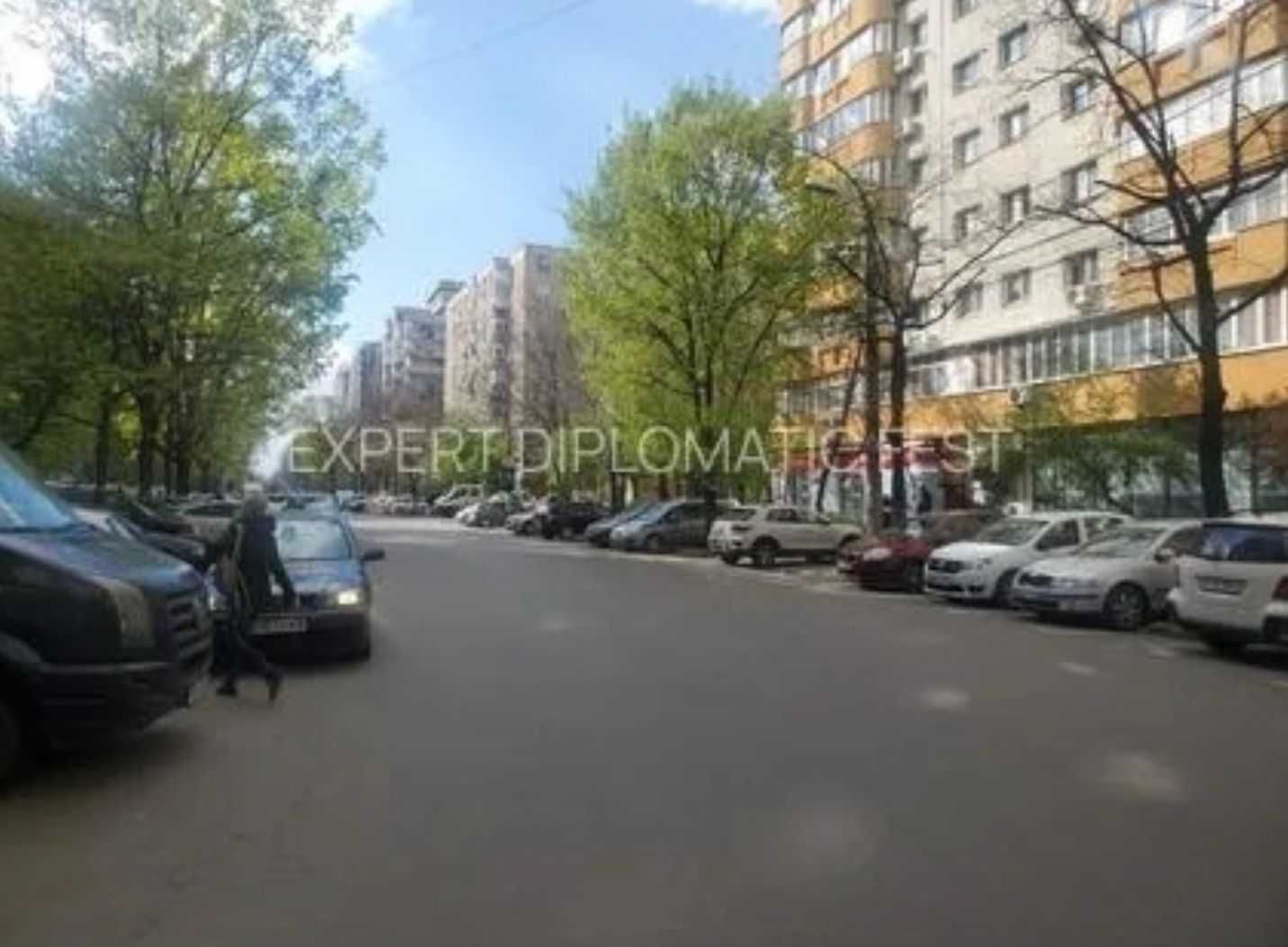 Rahova-- Petre Ispirescu 66 mp- pret 1300 euro