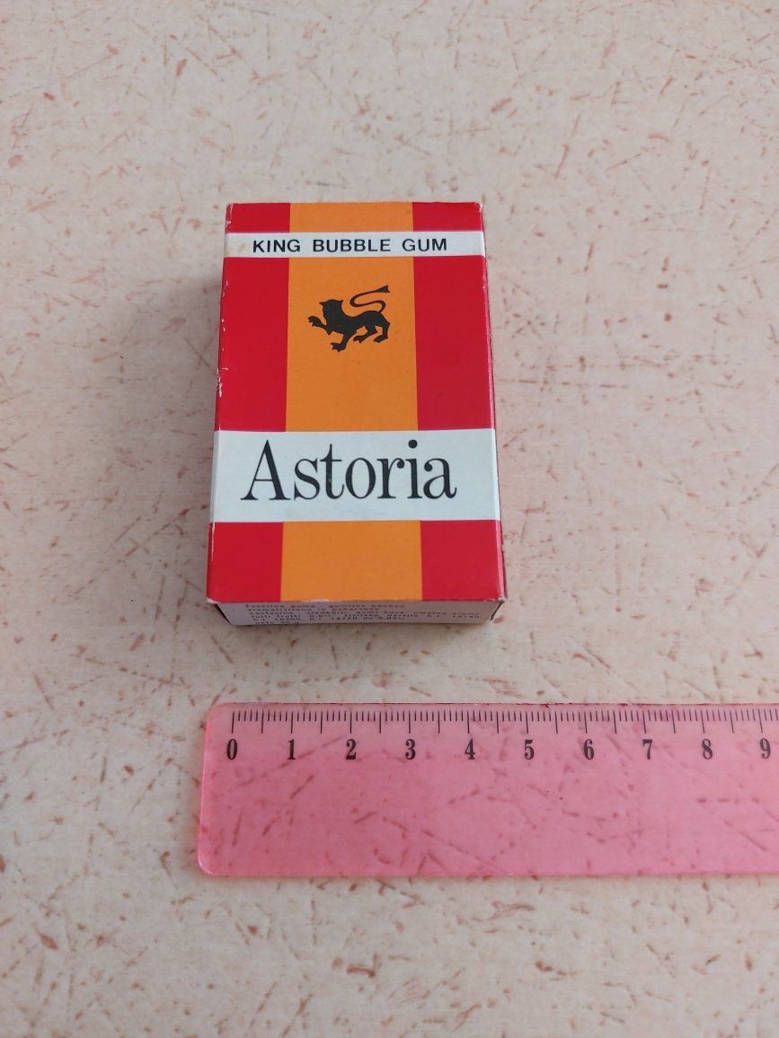 Стара кутийка от дъвки Astoria