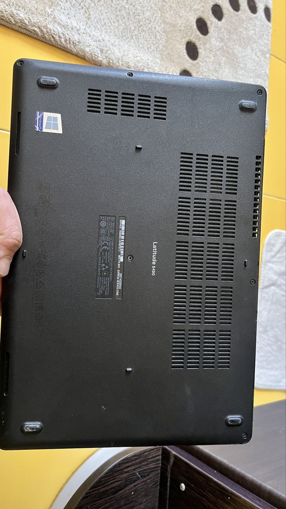 Срочно продается лэптоп Dell Latitude 5490 8/256, i5 vPro