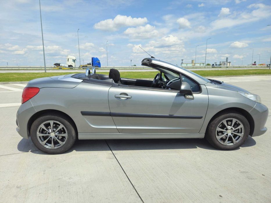 Vând Peugeot 207cc, cabrio