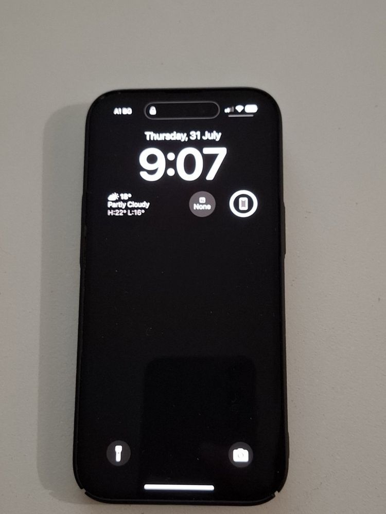 iPhone 15 128 GB с гаранция