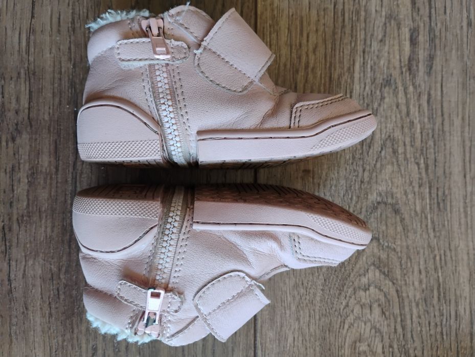 Обувки за прохождане