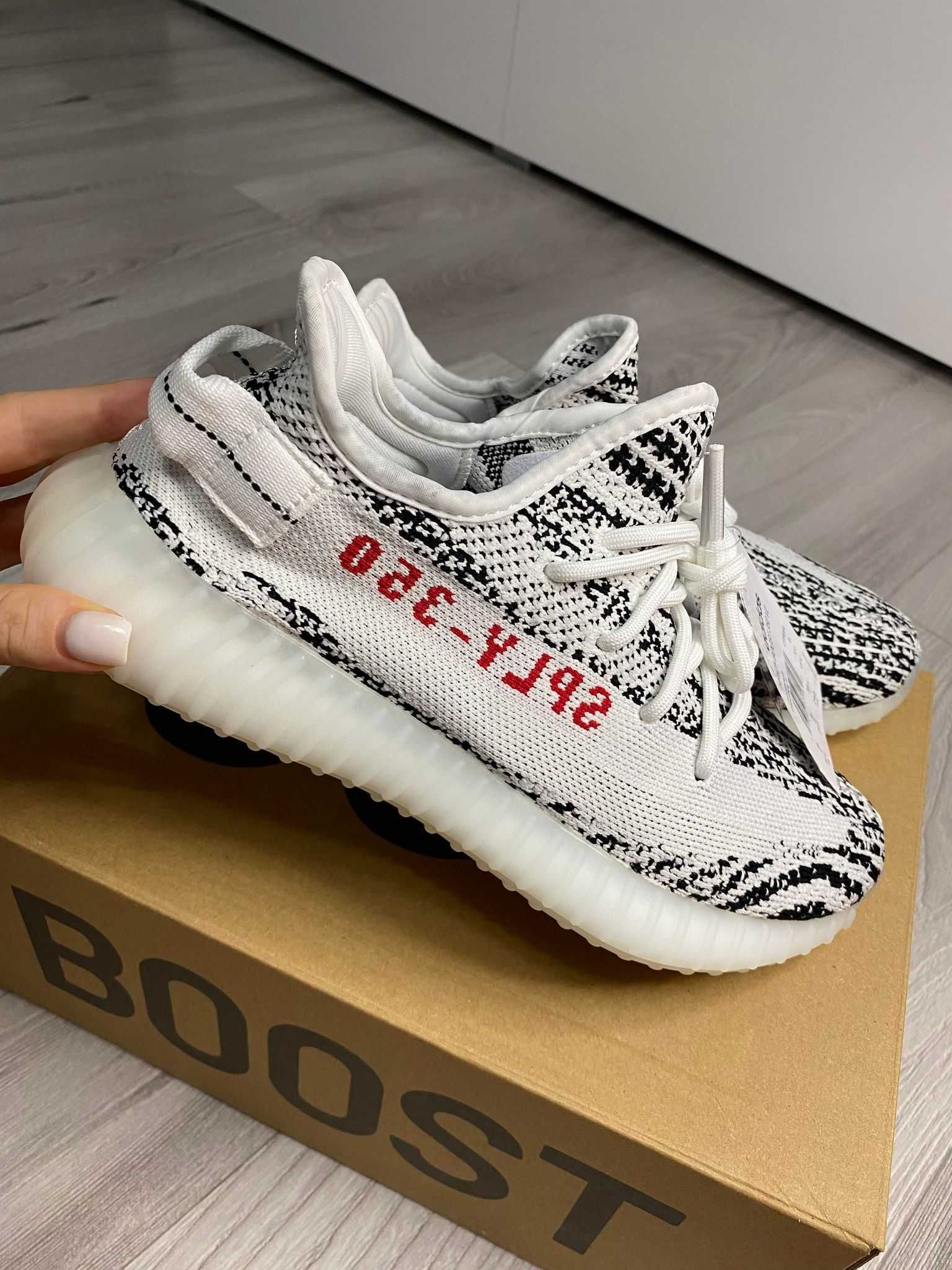 Adidasi Yeezy Boost 350 V2 Adidas unisex