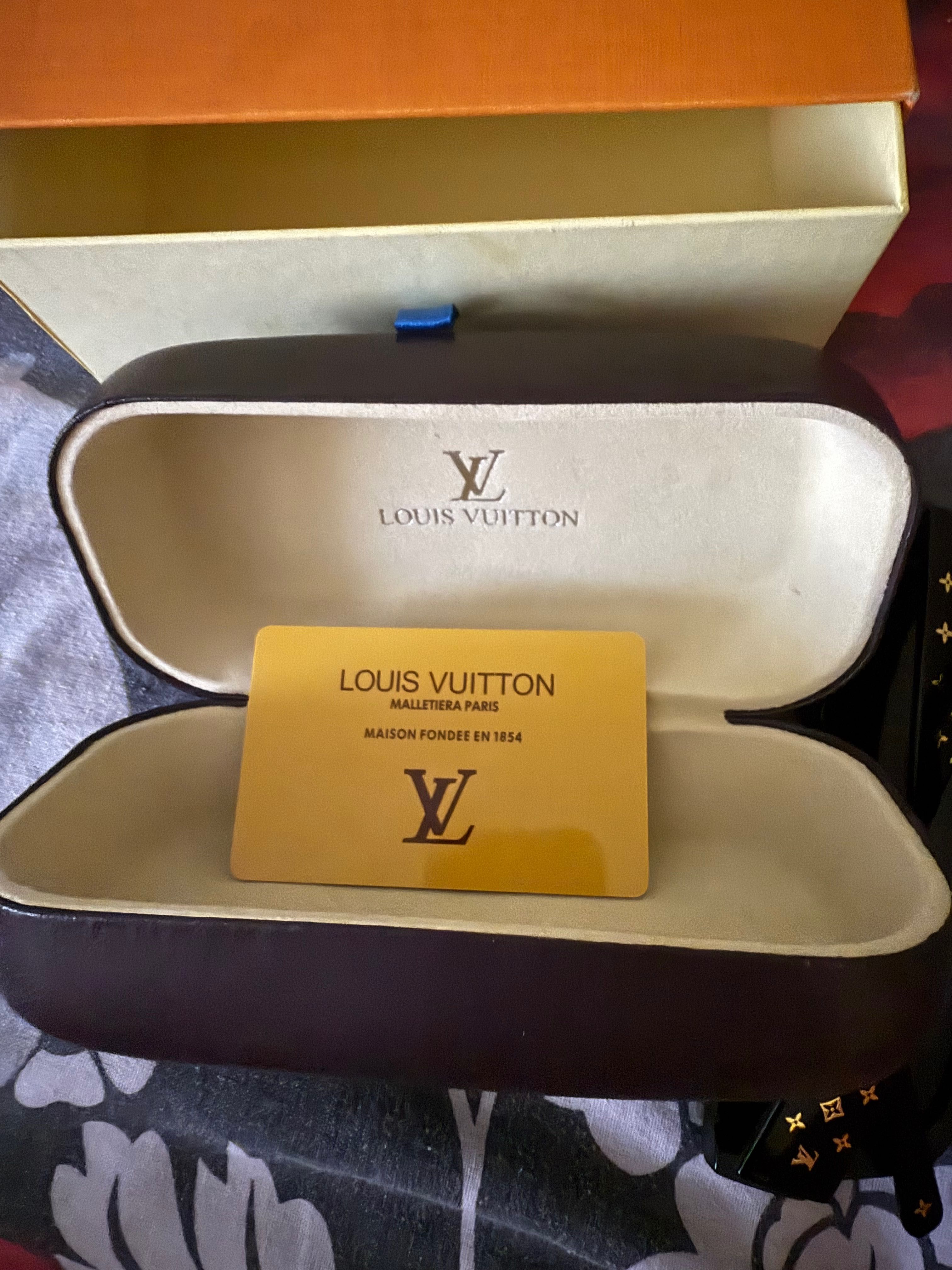 Louis Vuitton очила с кутия