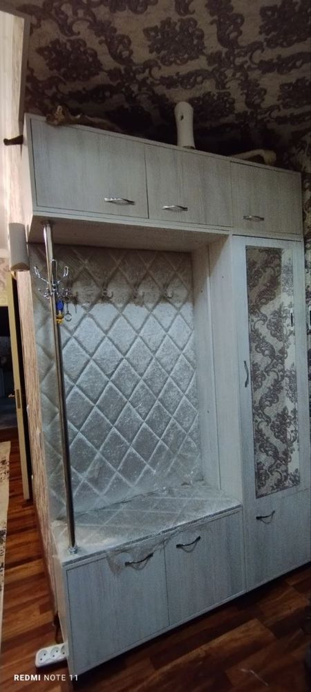 Прихожка мебель состояния отличная новая