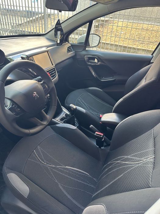 Peugeot 208 1.4hdi