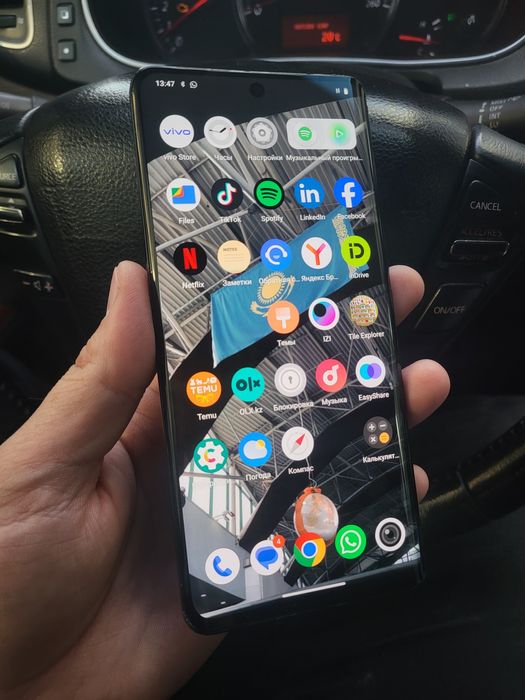 Vivo v25 pro 20/256 gb