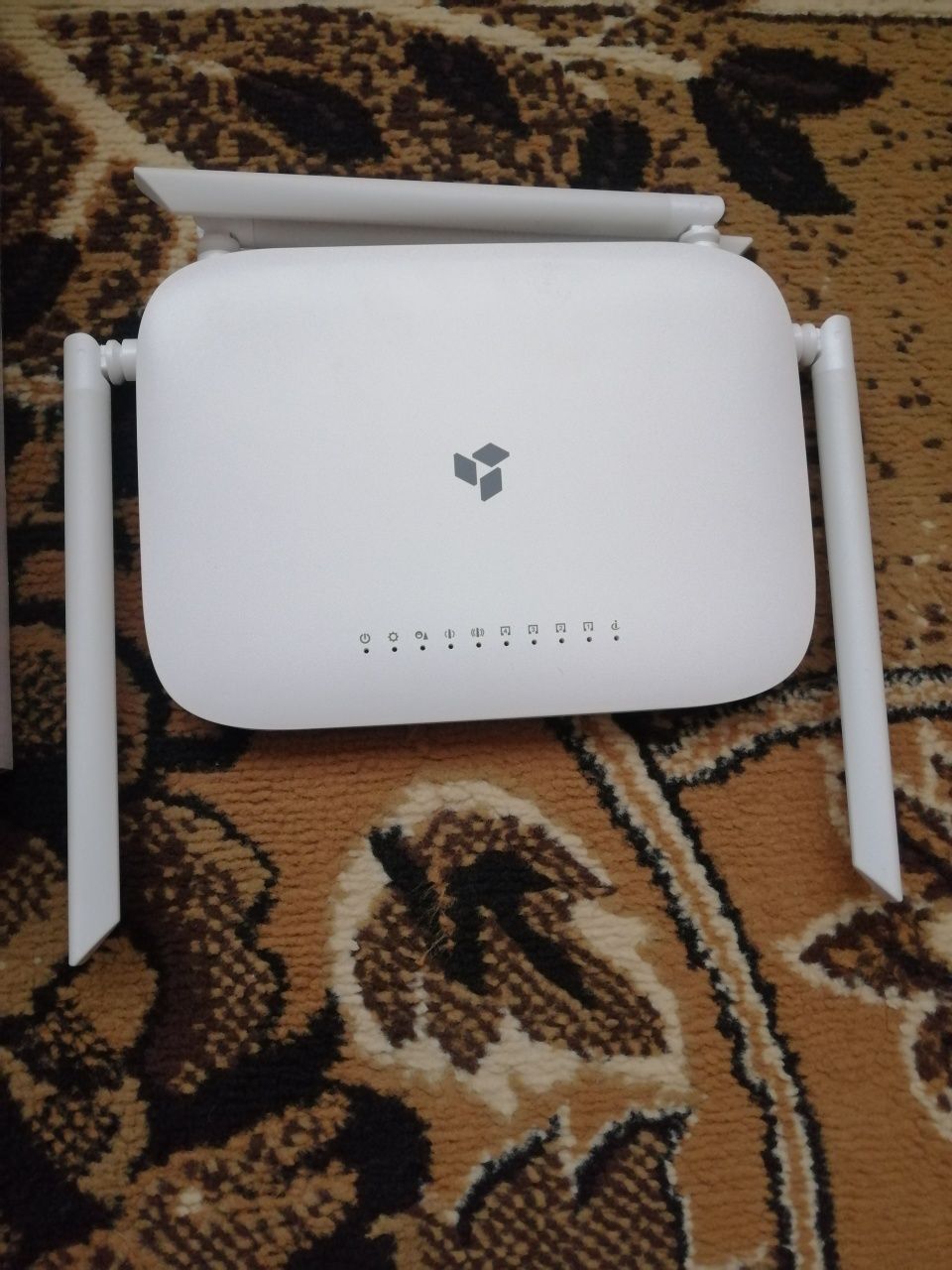 Продам маршрутизатор ME2 - Lite