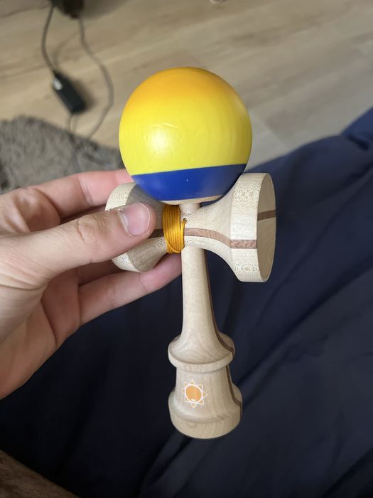 kendama sol zobens Costa