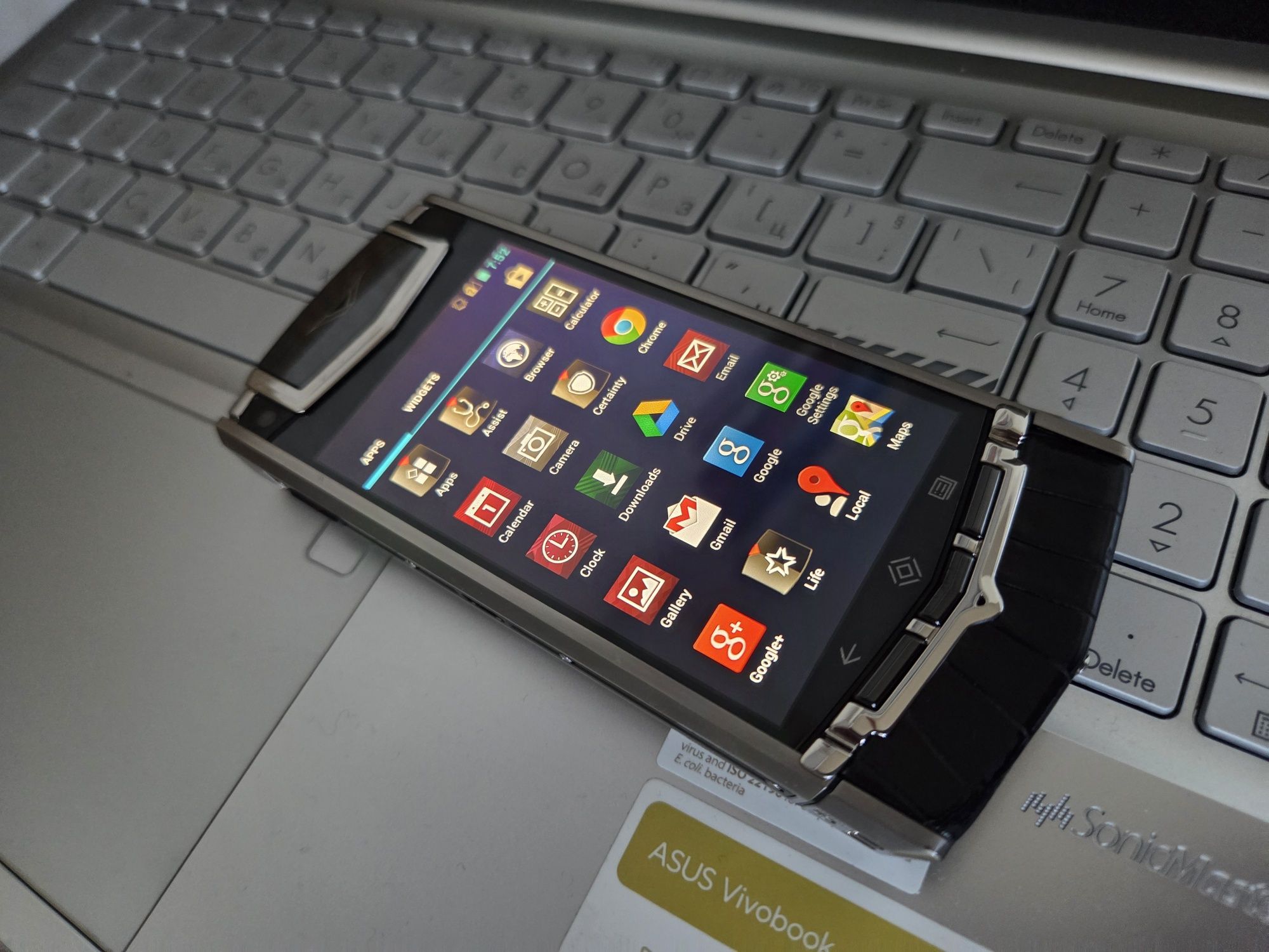 Vertu TI Touch Black Alligator 64GB