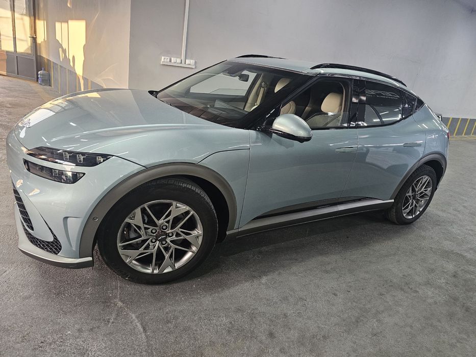 Genisis Gv60 electro mobil full