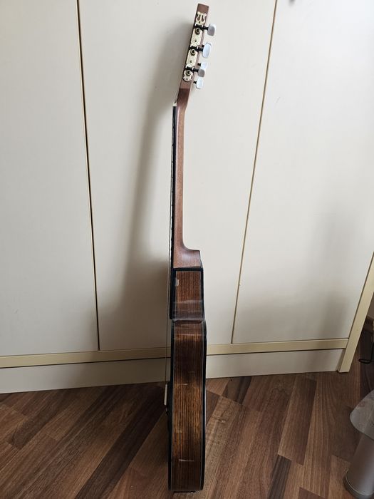 Chitară acustică clasică Fender CN-240SCE Thinline
