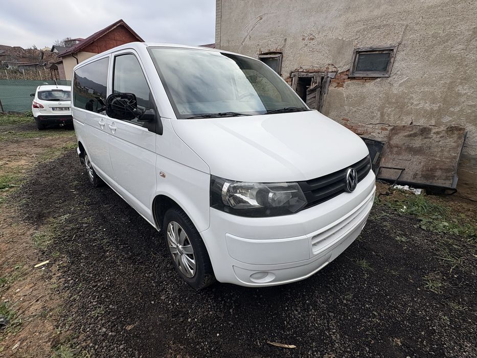 Vw t5 facelift 2.0 tdi 9 locuri