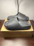 Yeezy Slide (one size up) 44
