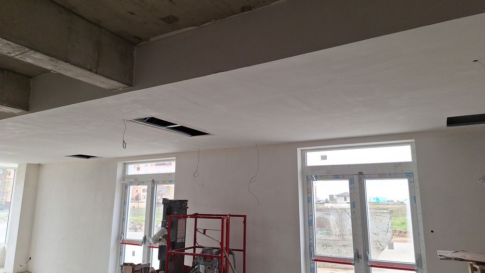 Execut lucrări de glet,vopsitorie,izolatii termice