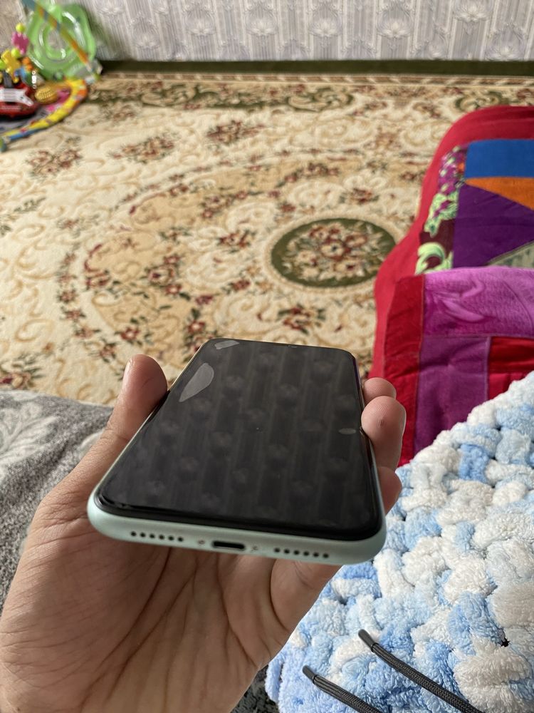 iphone 11 продам