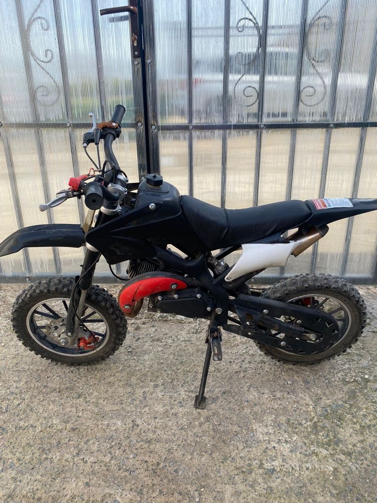 Vand cros 50 cm3 in stare foarte buna de functionare