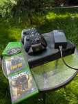 Xbox one 1T + 2 controllers +3 jocuri