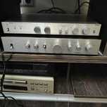 Предварительный усилитель , ФоноКорректор Pioneer C-21 .