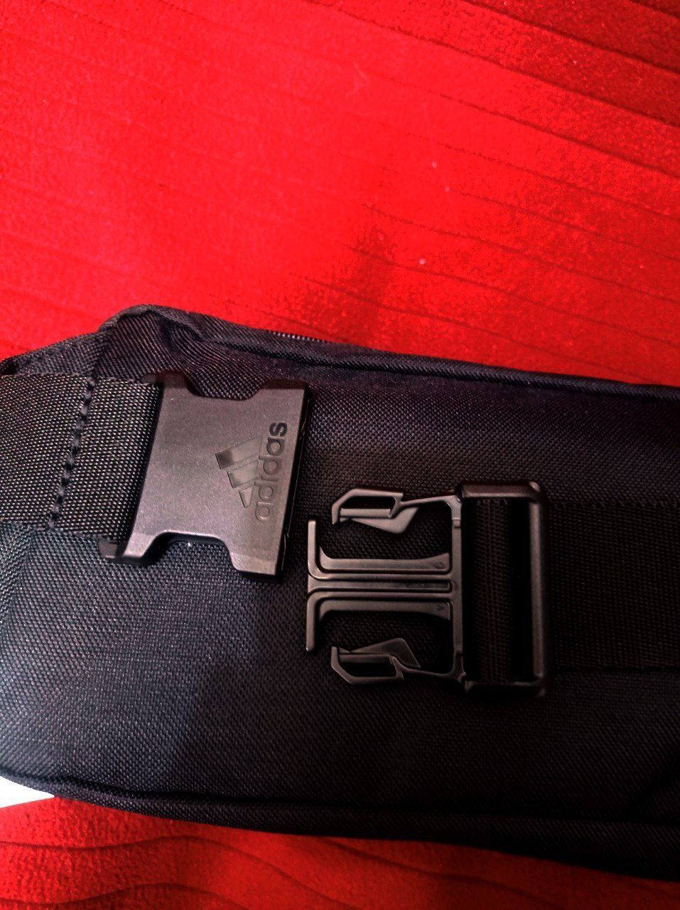 Унисекс-сумка от Adidas LINEAR BUM BAG. (Оригинал) Made in Indonesia
