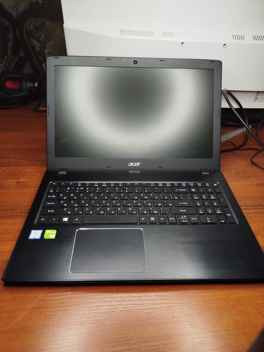 Мощный ноутбук acer Aspire e5 576 intel Core i3 8/128/500Gb Nvidia