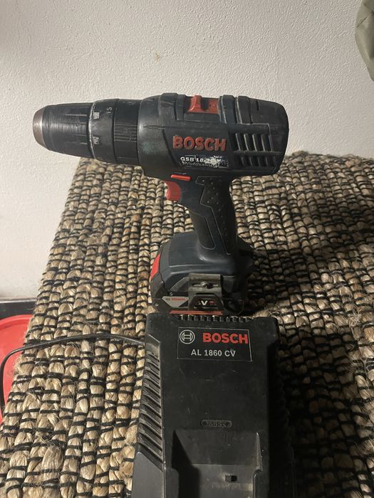 Autofiletanta cu percutie . Bosch 18 V