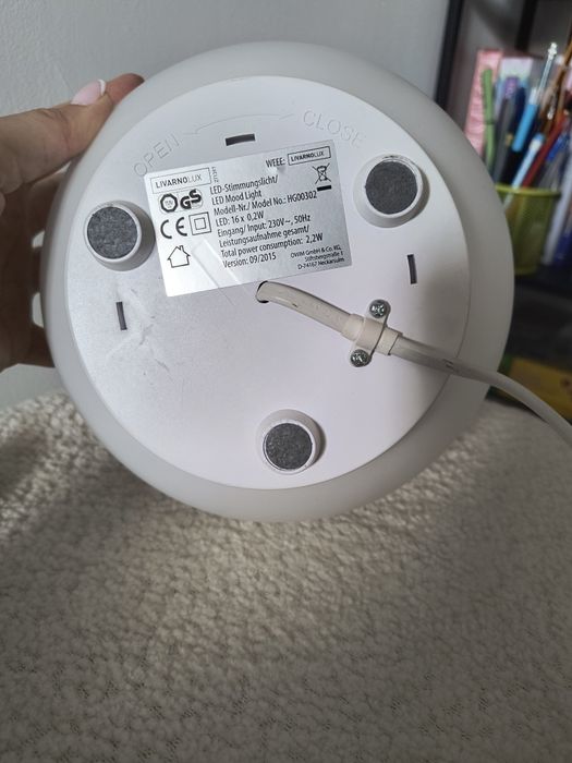 Lampă sferică LED (lipsește telecomanda originală)