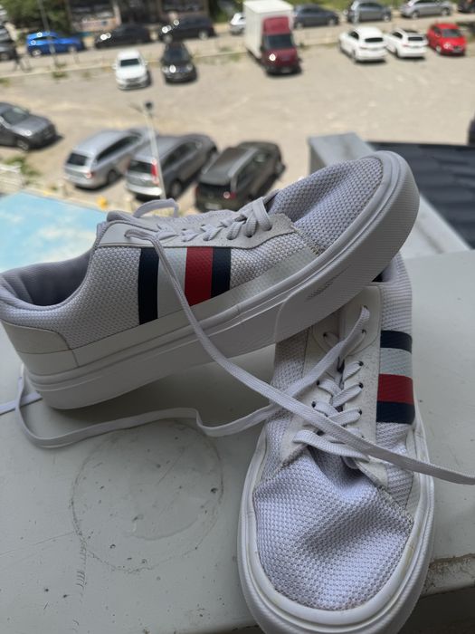 Обувки Tommy Hilfiger