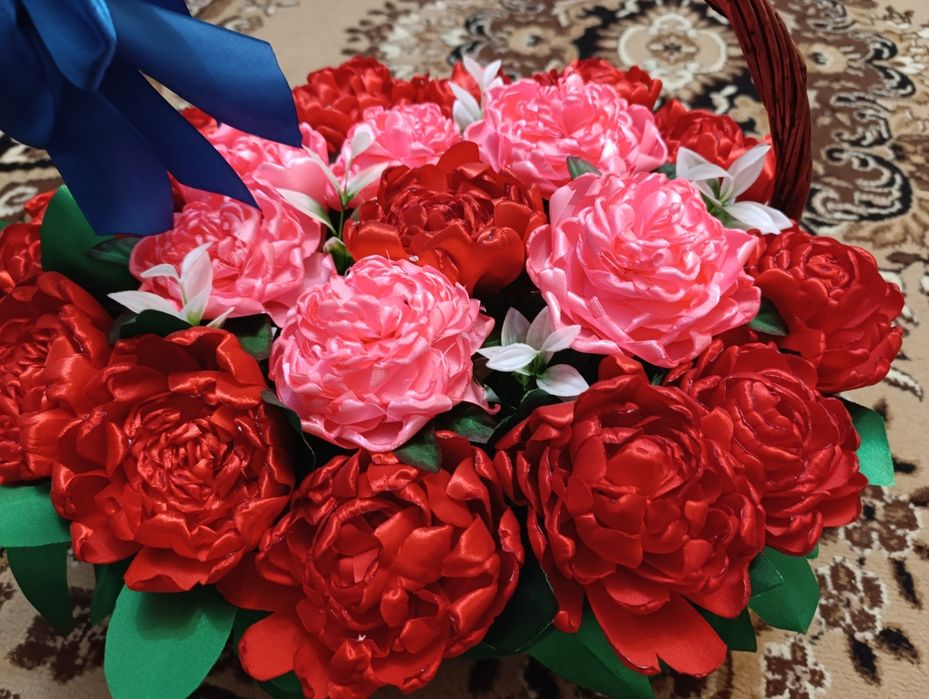 Пионы из атласной ленты