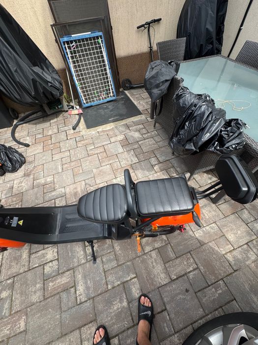 Moped electric puternic, ideal oras