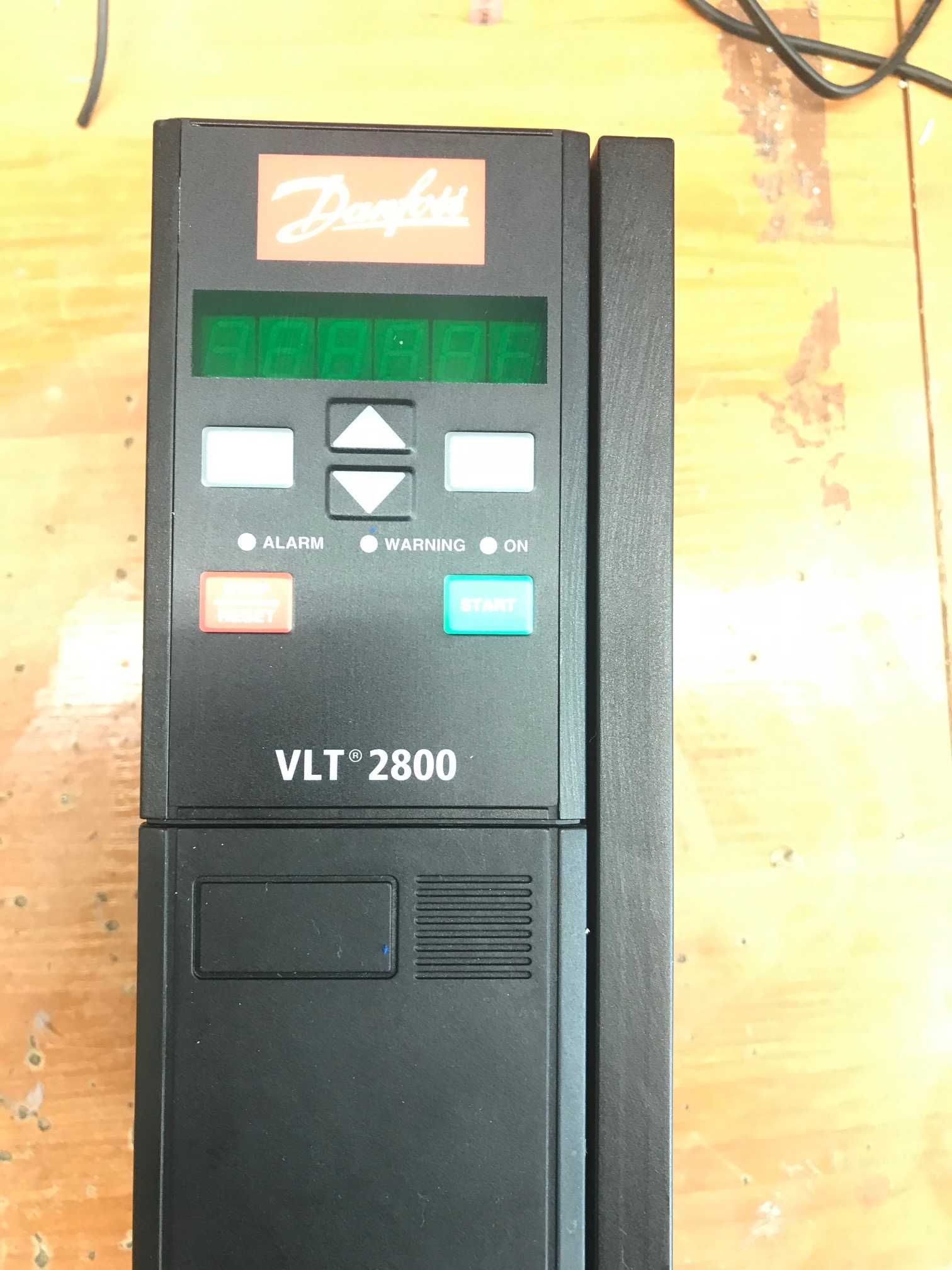 Честотен регулатор Danfoss(инвертор) VLT 2840 4кw/400в.-1бр.