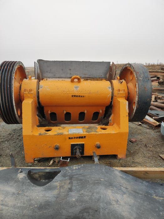 Китайский щека для мелкого дробления в месте с двигателем  отлич сост