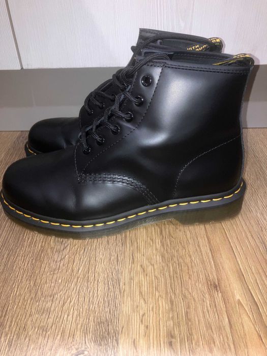 Обувки Dr. Martens